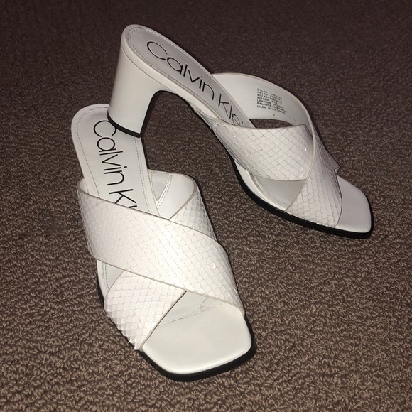 Calvin Klein Shoes - CALVIN KLEIN LEATHER BLOCK HEEL SANDALS size 9.5